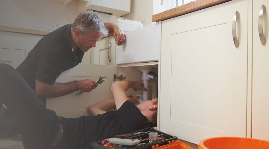 Professional burst pipe repair services in Nalcrest, FL